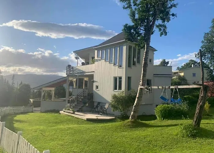 Sentral Leilighet Naer Naturomrader